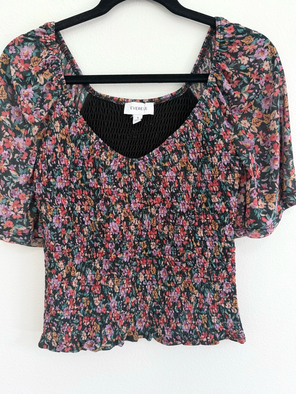 EVEREVE Floral Smocked Flutter Sleeve Blouse Size S